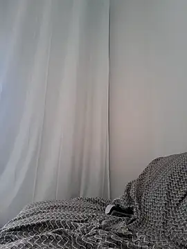 ofjuliaa online show from 02-14-26, 05:02