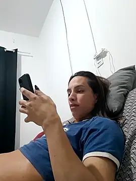 Snapshot of ofjuliaa chatting on 06-07-26, 02:50 ofjuliaa online show from 06-07-26, 02:50