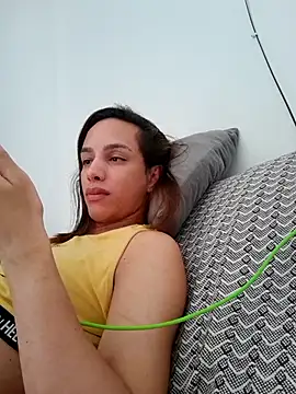 ofjuliaa online show from 04-10-26, 05:20