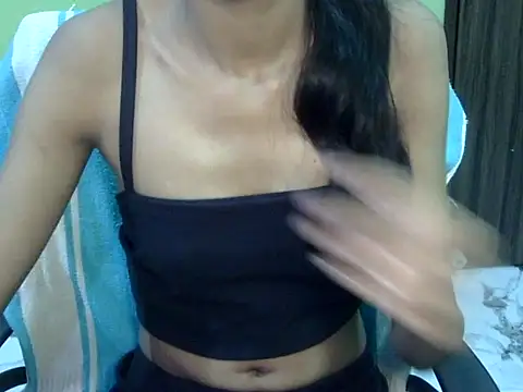 Snapshot of babycharu chatting on 07-25-26, 04:20 babycharu online show from 07-25-26, 04:20