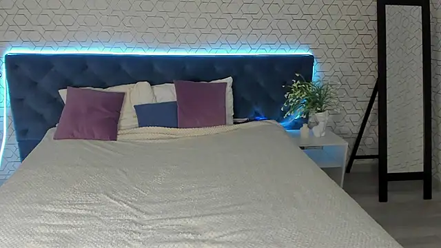 desiree doll online show from 02-25-26, 01:17