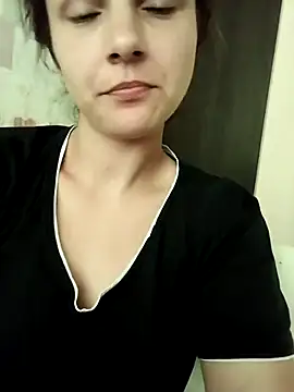 Snapshot of Jenevaonlovexq chatting on 06-29-26, 10:26 Jenevaonlovexq online show from 06-29-26, 10:26