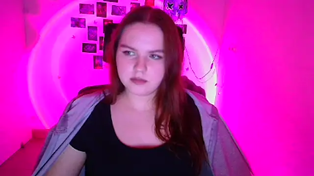 Kitty Mia Kitty online show from 02-06-26, 12:45