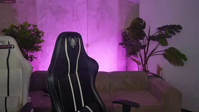 Mila Rose054 online show from 04-17-26, 07:22