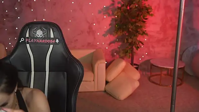 Snapshot of Mila_Rose054 chatting on 07-17-26, 03:26 Mila Rose054 online show from 07-17-26, 03:26