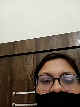 piryasharma005 online show from 02-12-26, 06:40