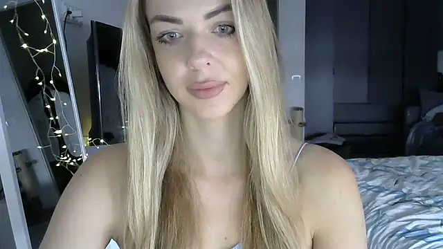 Snapshot of LizaSweetyq chatting on 01-14-26, 09:13 LizaSweetyq online show from 01-14-26, 09:13