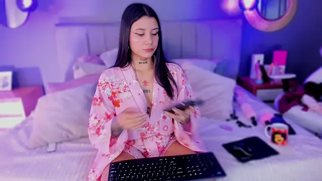 Nathalia stone  online show from 04-07-26, 05:20