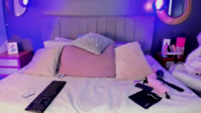 Nathalia stone  online show from 04-03-26, 03:24