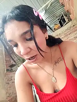 Snapshot of chikivivi- chatting on 05-17-26, 01:22 chikivivi- online show from 05-17-26, 01:22