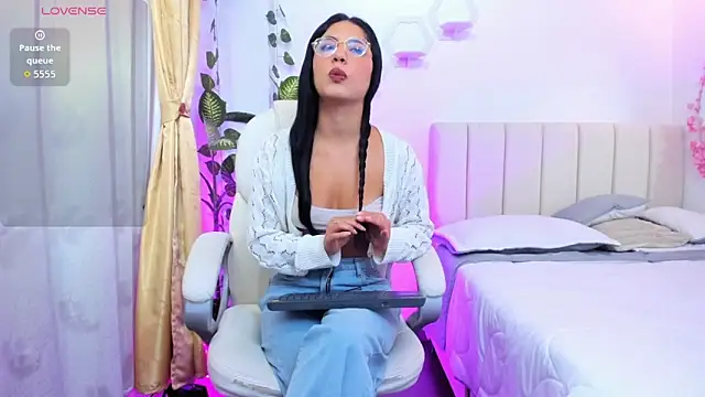 Isa7  online show from 01-10-26, 01:50