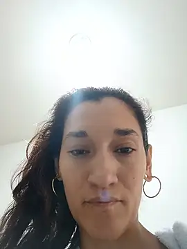 Snapshot of EcoDePiel chatting on 05-19-26, 04:58 EcoDePiel online show from 05-19-26, 04:58