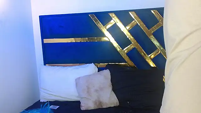 Angel adrien online show from 03-25-26, 12:59