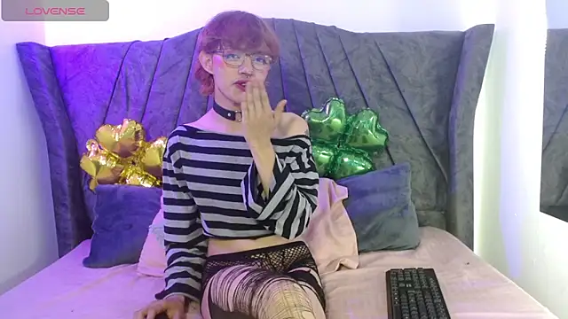 Angel adrien online show from 03-18-26, 01:02