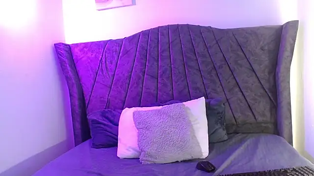 Angel adrien online show from 04-17-26, 12:41