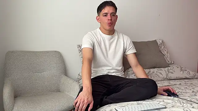 Enzho liam online show from 07-02-26, 03:29