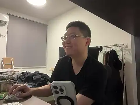 Snapshot of samc2026 chatting on 02-21-26, 06:54 samc2026 online show from 02-21-26, 06:54