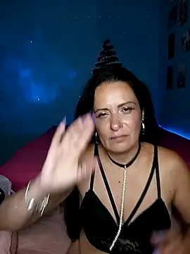 Lunnaluxcam online show from 01-10-26, 05:58