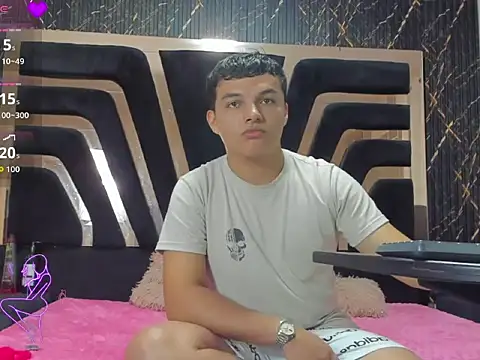 Snapshot of LiamPassion chatting on 01-13-26, 03:05 LiamPassion online show from 01-13-26, 03:05