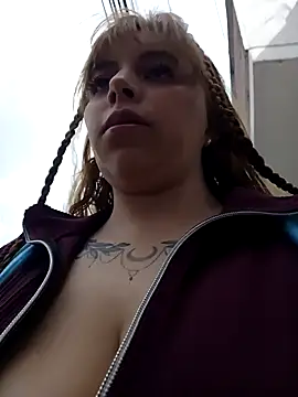 ISABELLA-01  online show from 04-23-26, 07:26