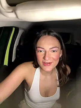 Snapshot of MiaLovesxx chatting on 01-11-26, 05:31 MiaLovesxx online show from 01-11-26, 05:31