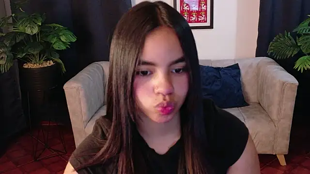 SofiaMante  online show from 02-04-26, 09:21