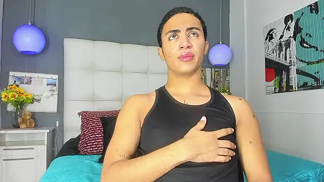 Andyy07  online show from 01-10-26, 08:59