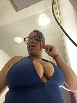 Snapshot of NataliaMillers chatting on 05-09-26, 04:16 NataliaMillers online show from 05-09-26, 04:16