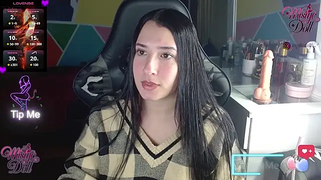 Snapshot of Mysticdooll69 chatting on 01-08-26, 02:39 Mysticdooll69 online show from 01-08-26, 02:39