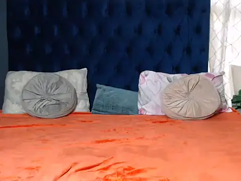 Snapshot of SexyLadyBoobsxx05 chatting on 01-12-26, 04:14 SexyLadyBoobsxx05 online show from 01-12-26, 04:14