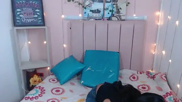 Snapshot of carina_lopez707rs chatting on 01-08-26, 02:34 carina lopez707rs online show from 01-08-26, 02:34