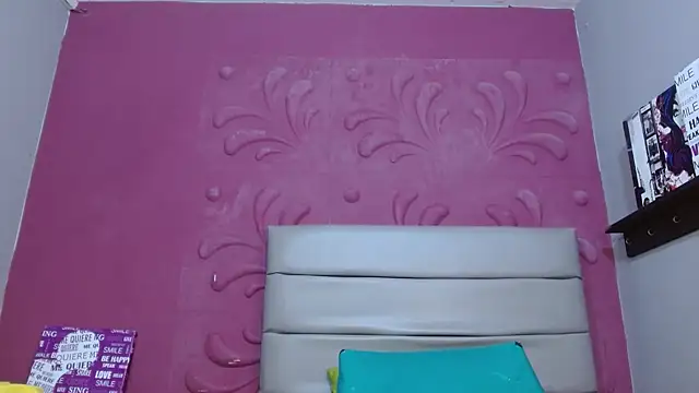 Snapshot of carina_lopez707rs chatting on 05-11-26, 04:04 carina lopez707rs online show from 05-11-26, 04:04