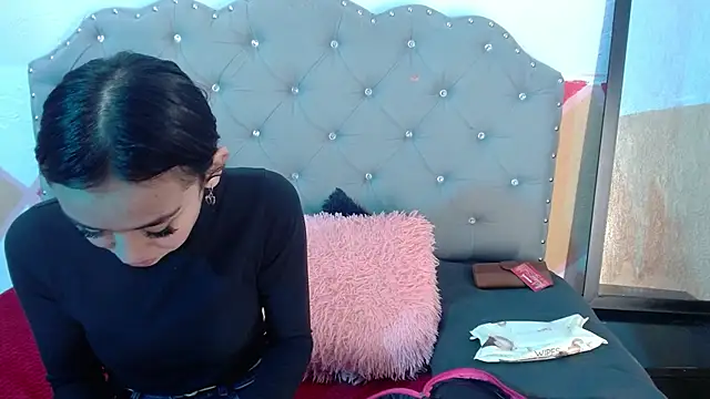 sofiaspring online show from 07-24-26, 02:57