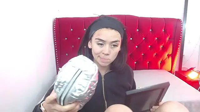 sofiaspring online show from 06-20-26, 02:11