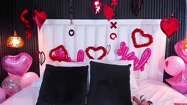 Snapshot of FireDollx chatting on 02-14-26, 04:34 FireDollx online show from 02-14-26, 04:34