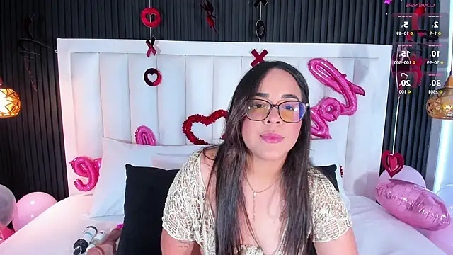 Snapshot of FireDollx chatting on 02-17-26, 04:21 FireDollx online show from 02-17-26, 04:21