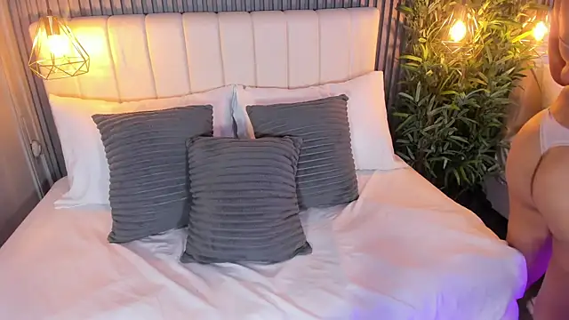 LunaKarther online show from 02-18-26, 11:50