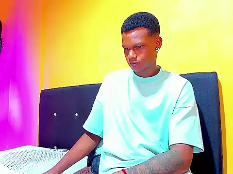 Snapshot of aunstin_mohamme chatting on 01-07-26, 08:03 aunstin mohamme online show from 01-07-26, 08:03