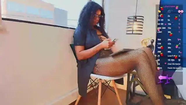 Ellie-Alves online show from 03-11-26, 02:33