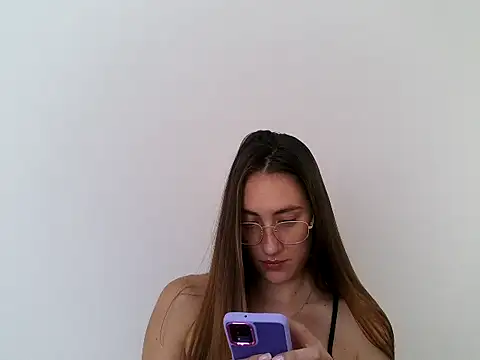 Noracherry online show from 03-01-26, 03:12