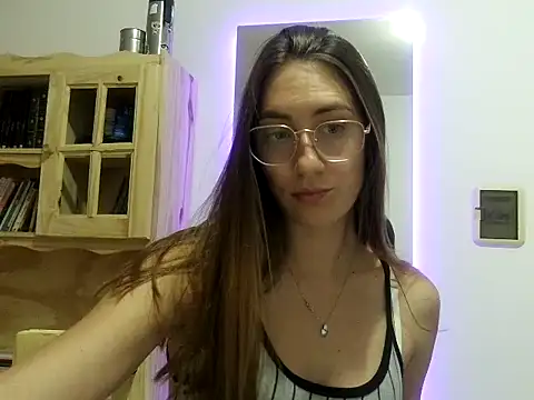 Noracherry online show from 02-26-26, 06:30