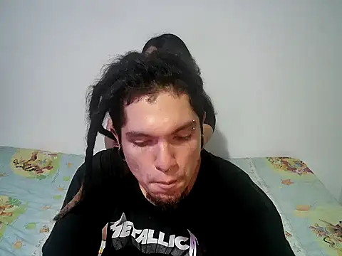 Snapshot of steffandjoshh420 chatting on 02-24-26, 01:39 steffandjoshh420 online show from 02-24-26, 01:39