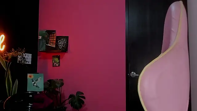 azula lillet online show from 02-17-26, 12:30