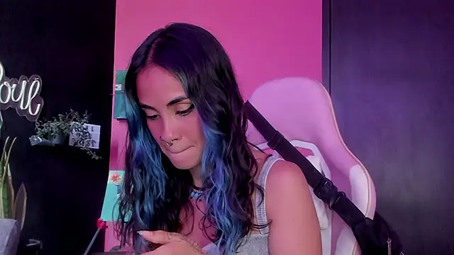 azula lillet online show from 02-21-26, 08:55