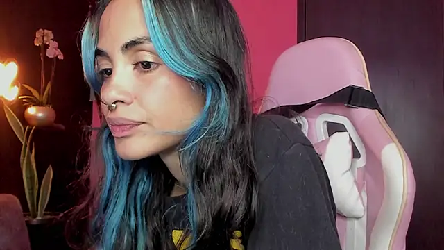 azula lillet online show from 01-11-26, 09:33