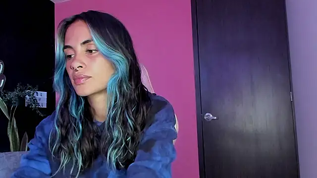 azula lillet online show from 02-04-26, 10:05