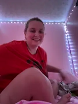 NeedyQueen online show from 03-27-26, 06:22