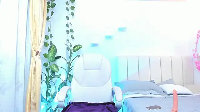 emily7  online show from 02-02-26, 08:41