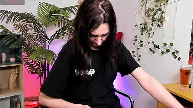 Ruby blossom  online show from 01-15-26, 06:06