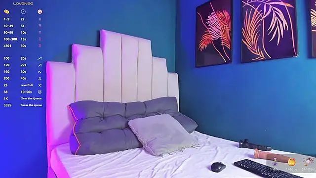 Nicki Ripperton online show from 04-05-26, 03:57